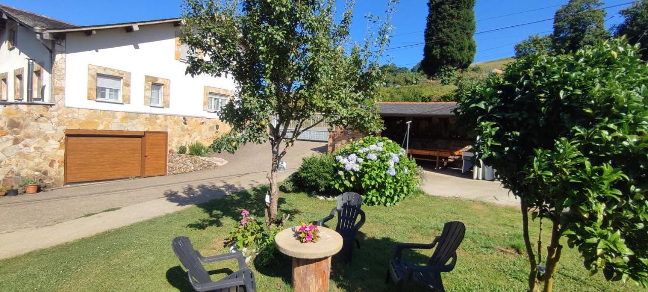 Apartamentos Casa Alvarina - Luarca Cortina Extérieur photo